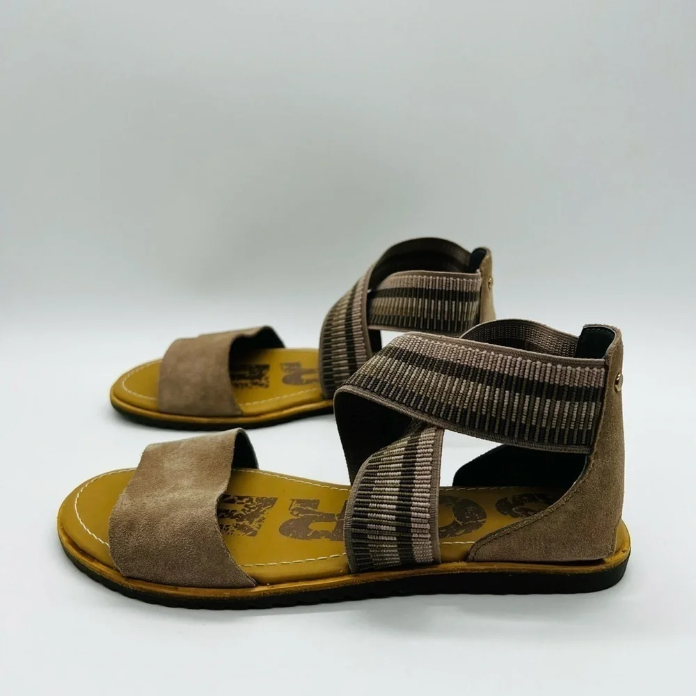 SOREL WOMEN’S CUTE SLIP ON SANDALS BROWN & TAN COLORS SIZE 7.5